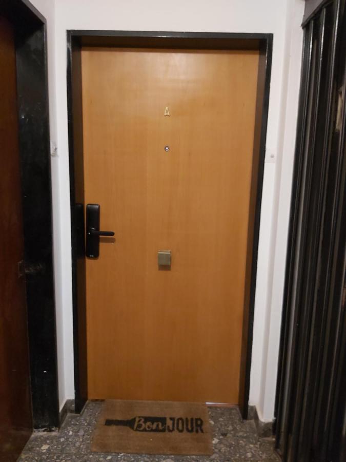 Palermo Chico Castex 2 Pax 10Min Aeroparque 100M Mater Dei Apartment Buenos Aires Luaran gambar